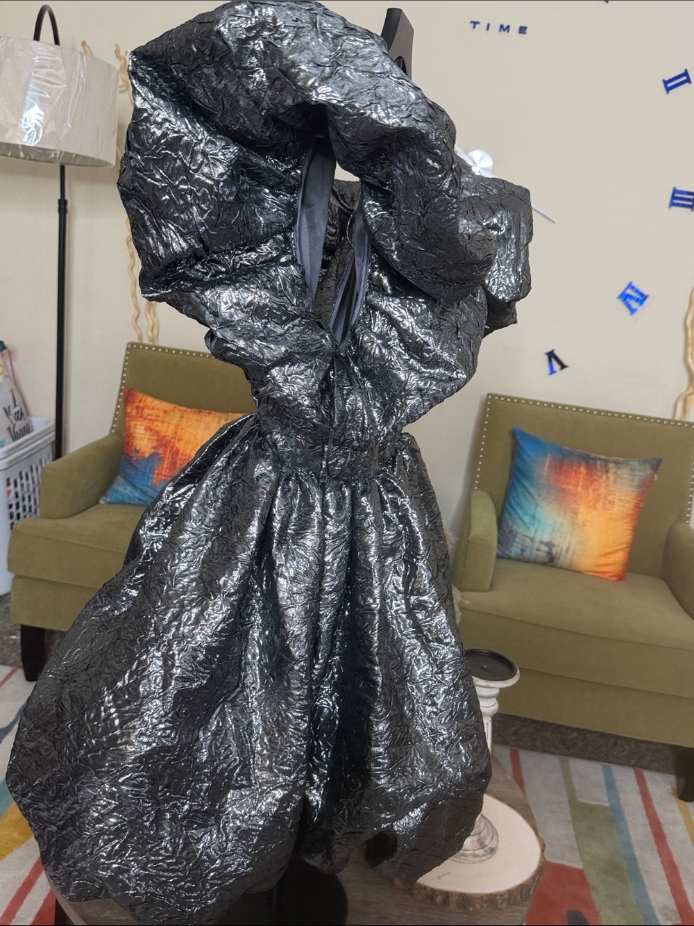 Bubble Mini Dress with Dramatic Puff Sleeves - Picture 4 of 8